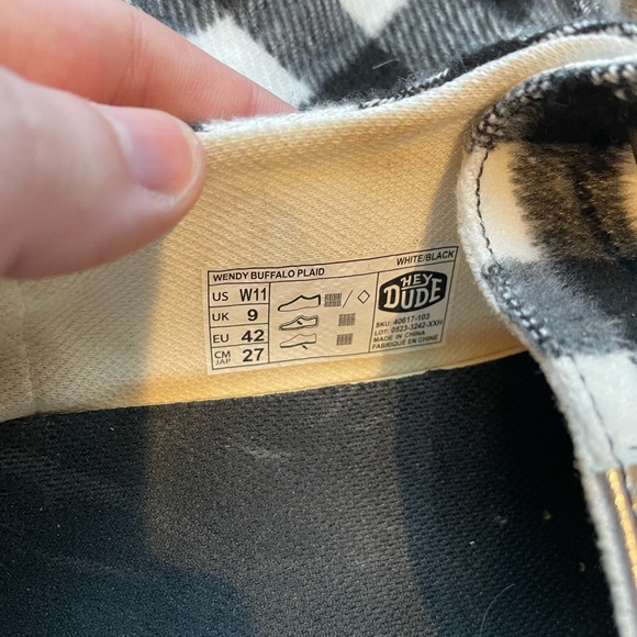 Women’s Hey Dudes - Picture 3 of 6